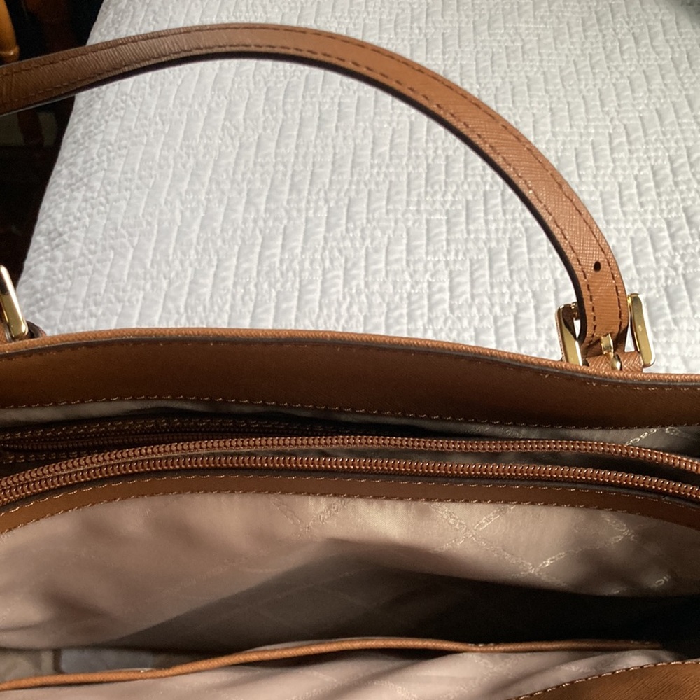 Brand new brown Michael Kors tote - Picture 4 of 8